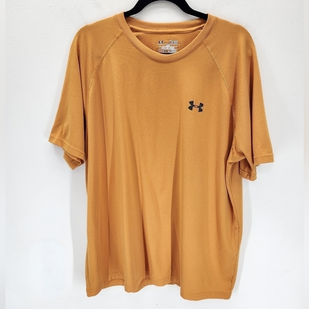 Under Armour Heat Gear Short Sleeve Shirt Mens XL Mustard Yellow Loose Style